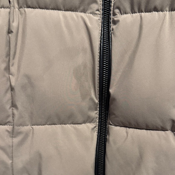 DKNY Women's Beige Puffer Coat - Picture 3 of 7